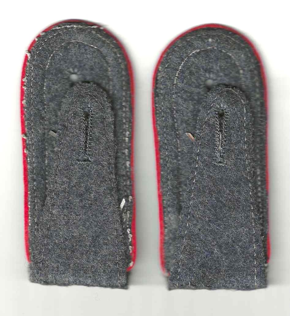 Luftwaffe Shoulder straps for a Flakartillerie Stabsfeldwebel - Image 2